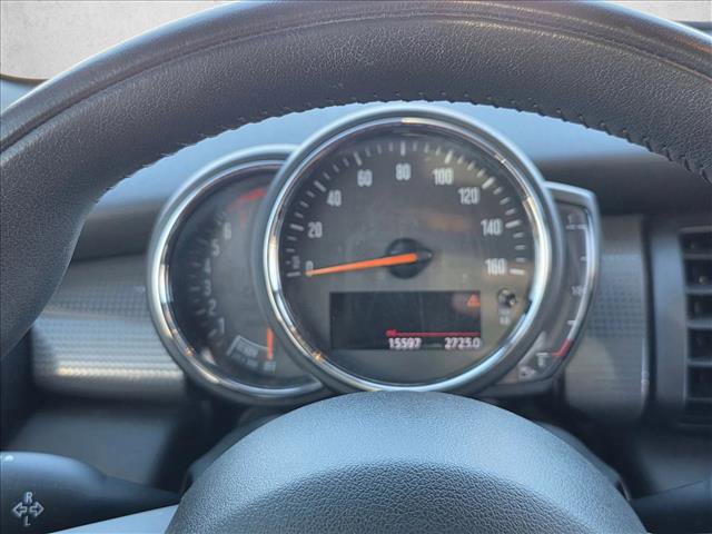 Used 2020 MINI Cooper 4-Door Hardtop image 11