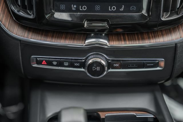 Certified 2023 Volvo XC60 B5 Plus w/ Climate Package AWD/4WD image 24