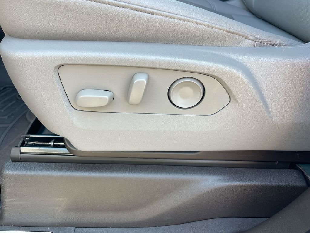 Used 2024 Chevrolet Silverado 1500 LTZ w/ LTZ Convenience Package II image 10