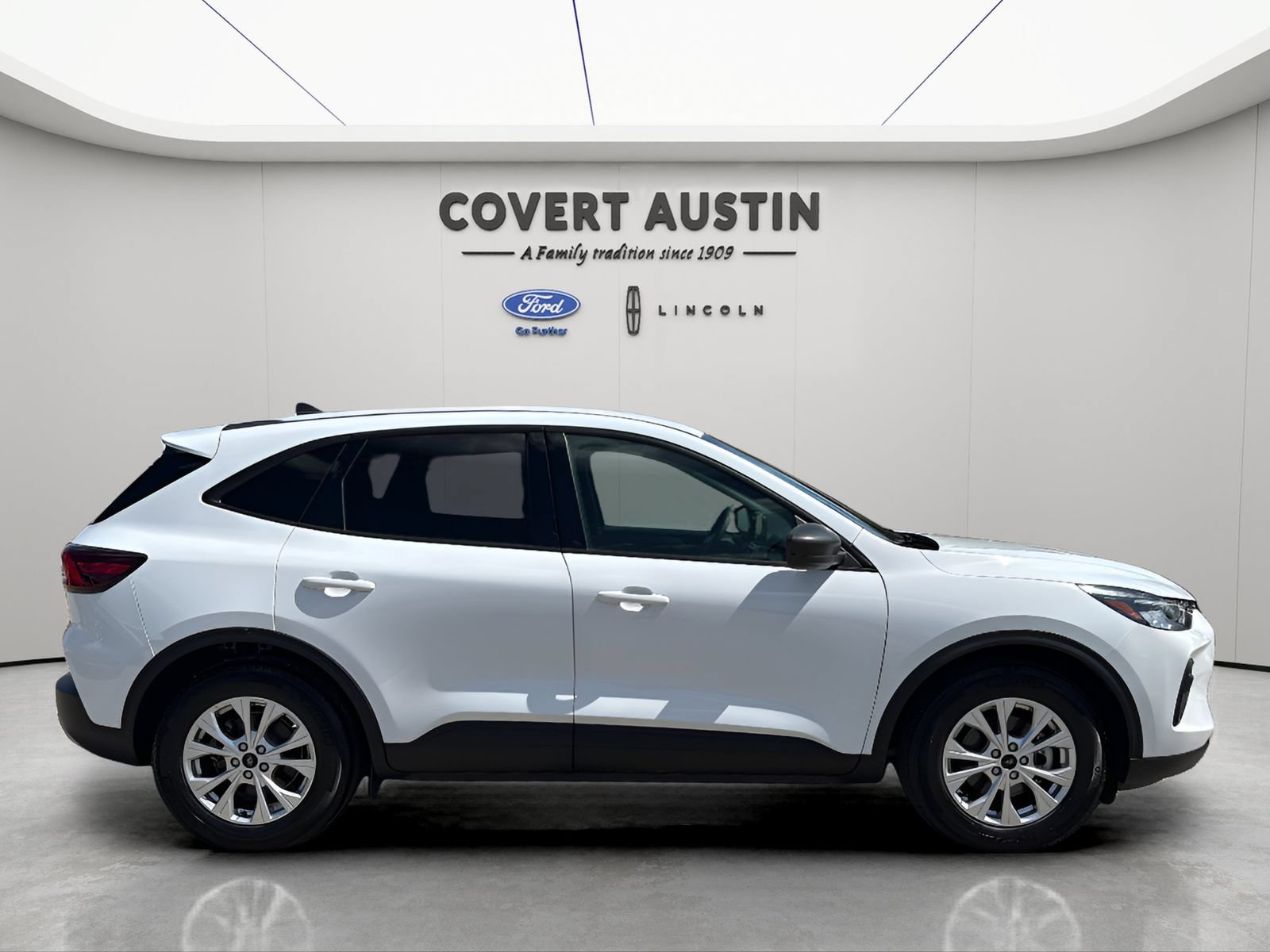 Certified 2025 Ford Escape Active FWD image 7