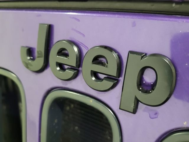 Used 2017 Jeep Wrangler Sahara image 14