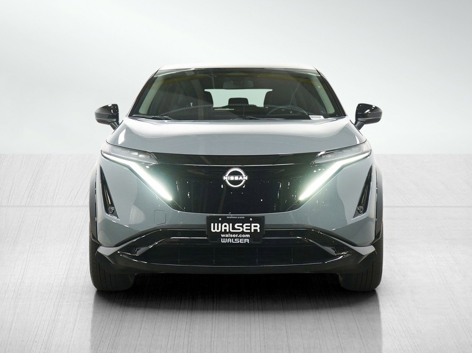 Used 2025 Nissan Ariya AWD image 8