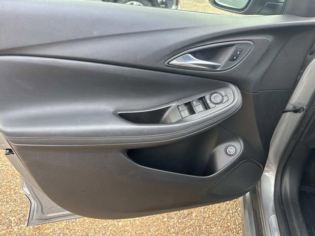 Used 2023 Buick Encore GX Select w/ Sport Touring Package image 24