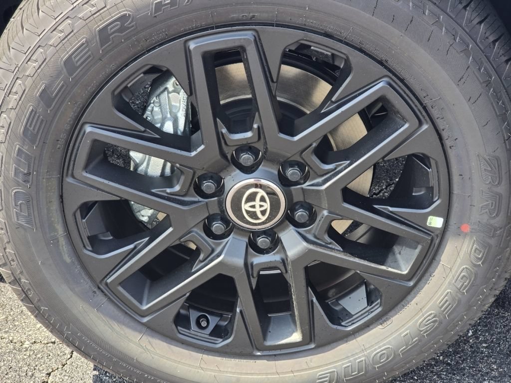 New 2026 Toyota Tundra Limited AWD/4WD image 10