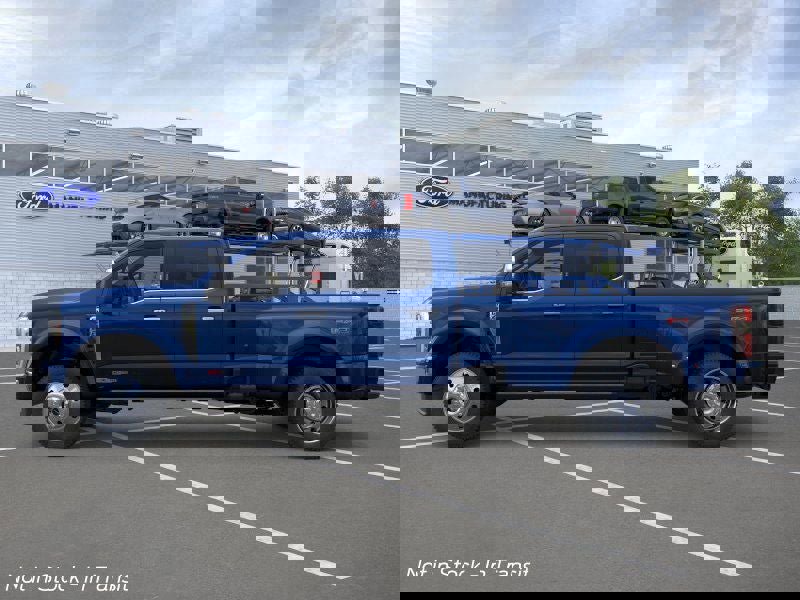 New 2026 Ford F450 Platinum image 3
