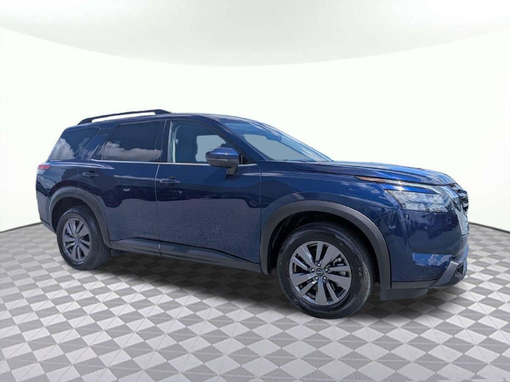 Used 2025 Nissan Pathfinder SV