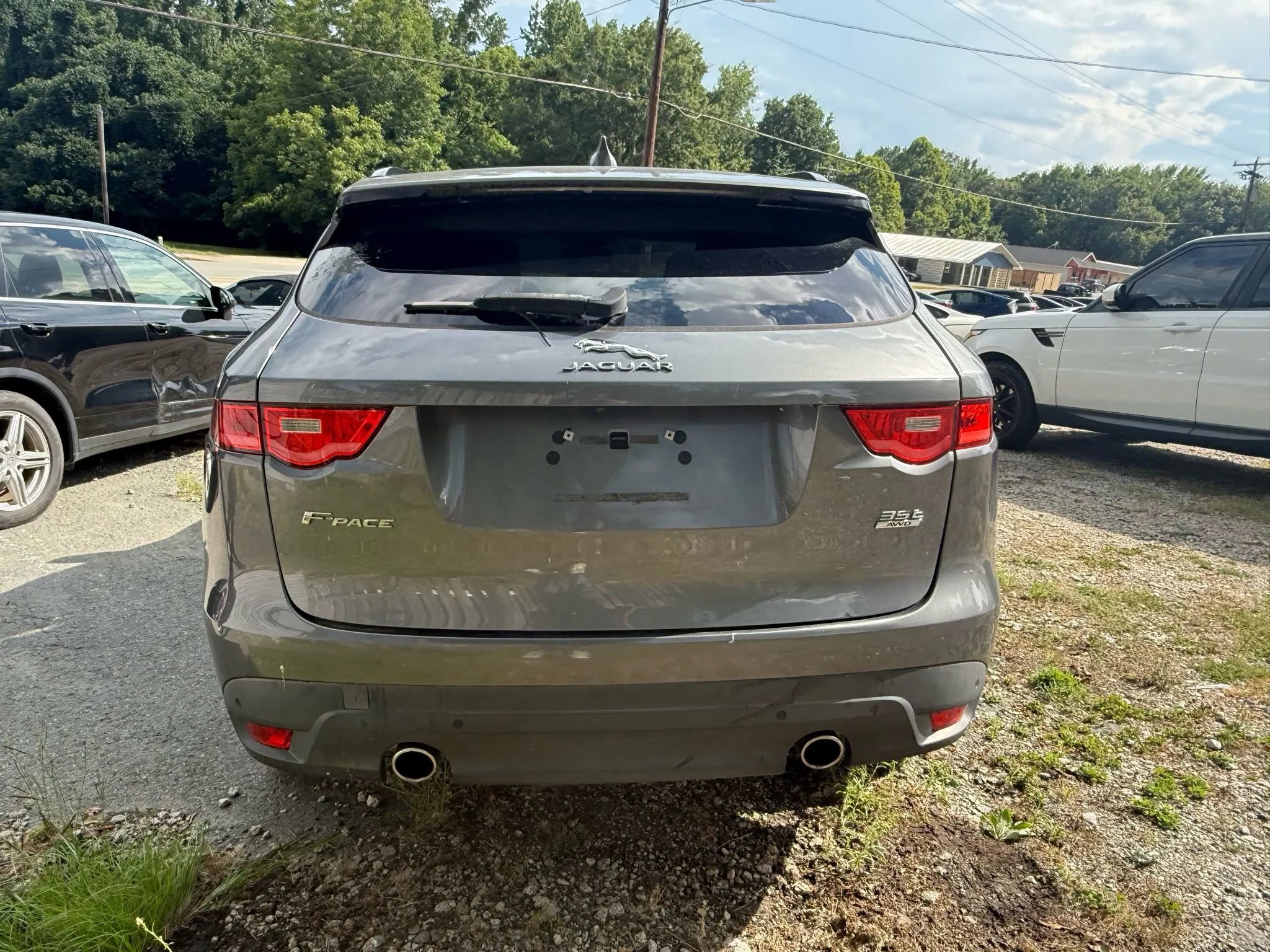 Used 2017 Jaguar F-PACE R-Sport image 4