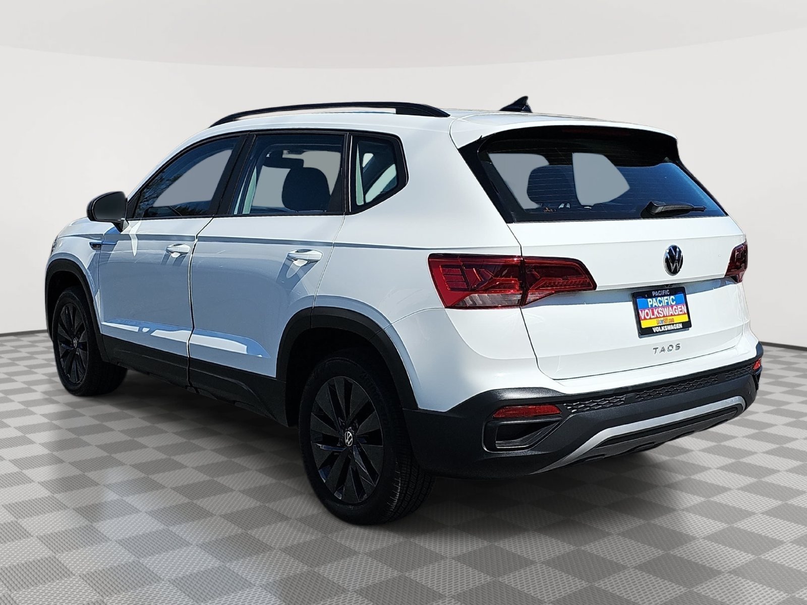 Used 2023 Volkswagen Taos S FWD image 7