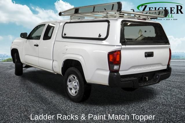 Used 2023 Toyota Tacoma SR image 2
