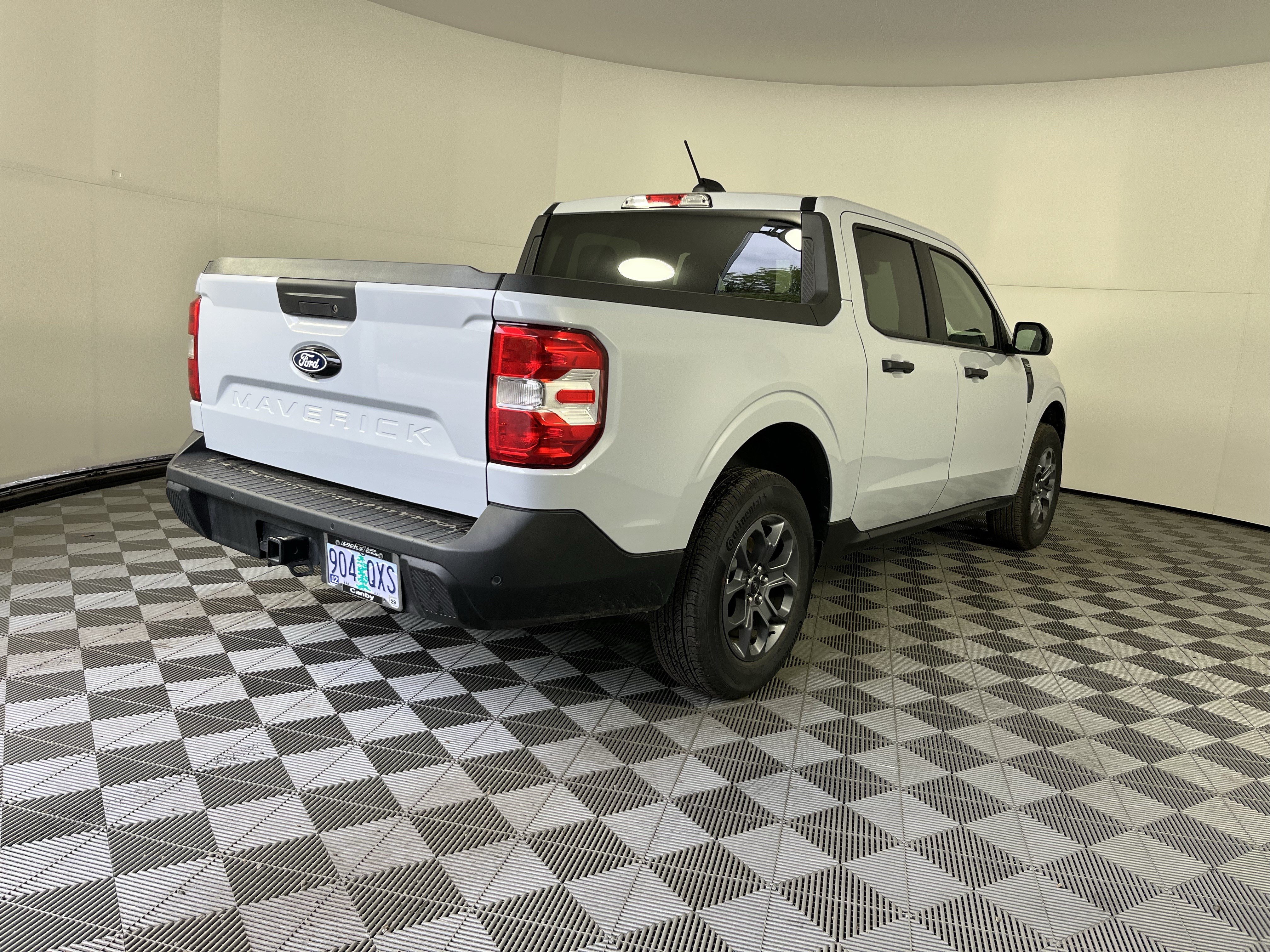 Used 2025 Ford Maverick XLT w/ Equipment Group 302A AWD/4WD image 5