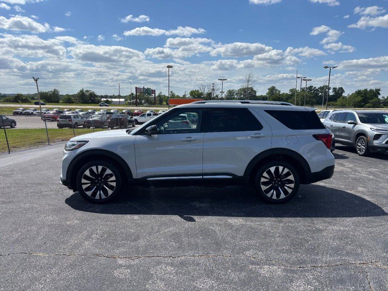 Used 2025 Ford Explorer Platinum w/ LUX Leather Package AWD/4WD image 2