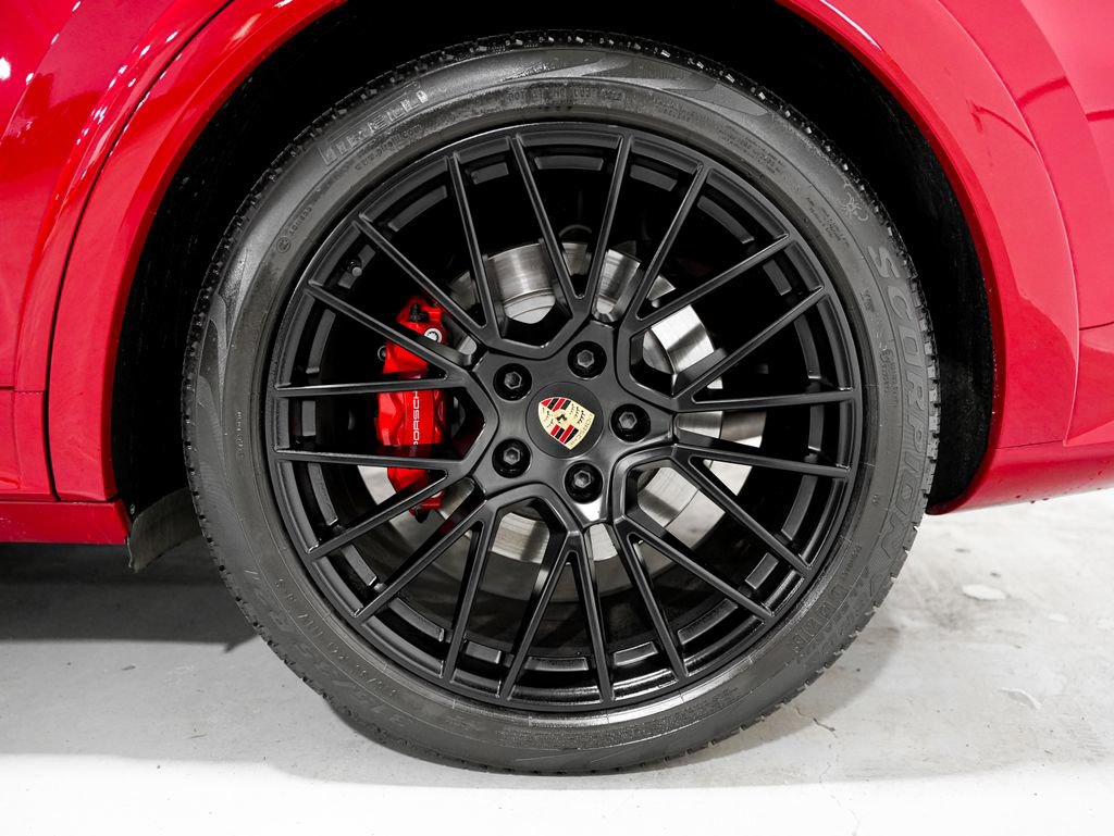 Used 2023 Porsche Cayenne GTS AWD/4WD image 41