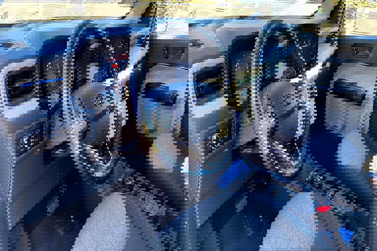 Used 2025 Ford Maverick XLT w/ XLT Luxury Package image 32