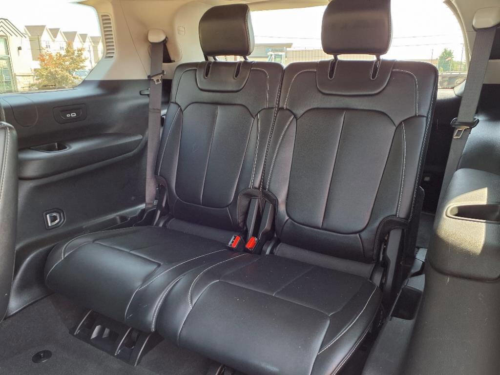 Used 2022 Jeep Grand Cherokee L Limited image 25