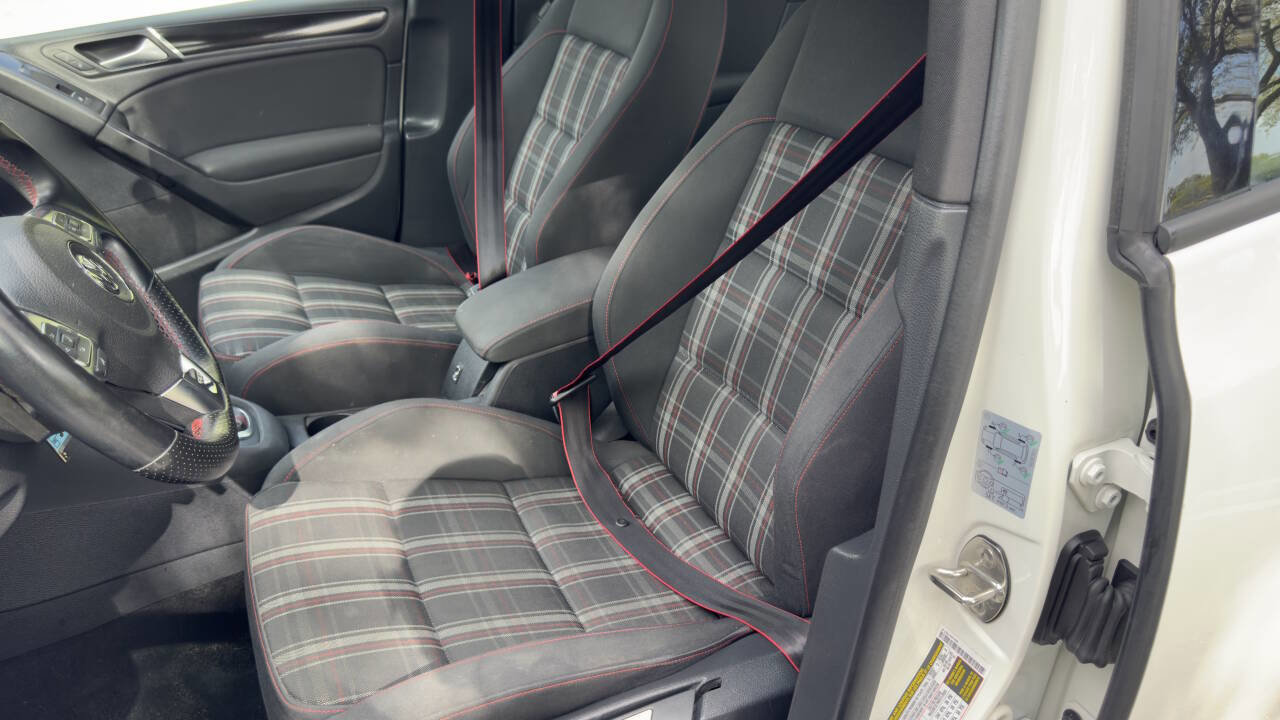 Used 2013 Volkswagen Golf 4-Door image 27