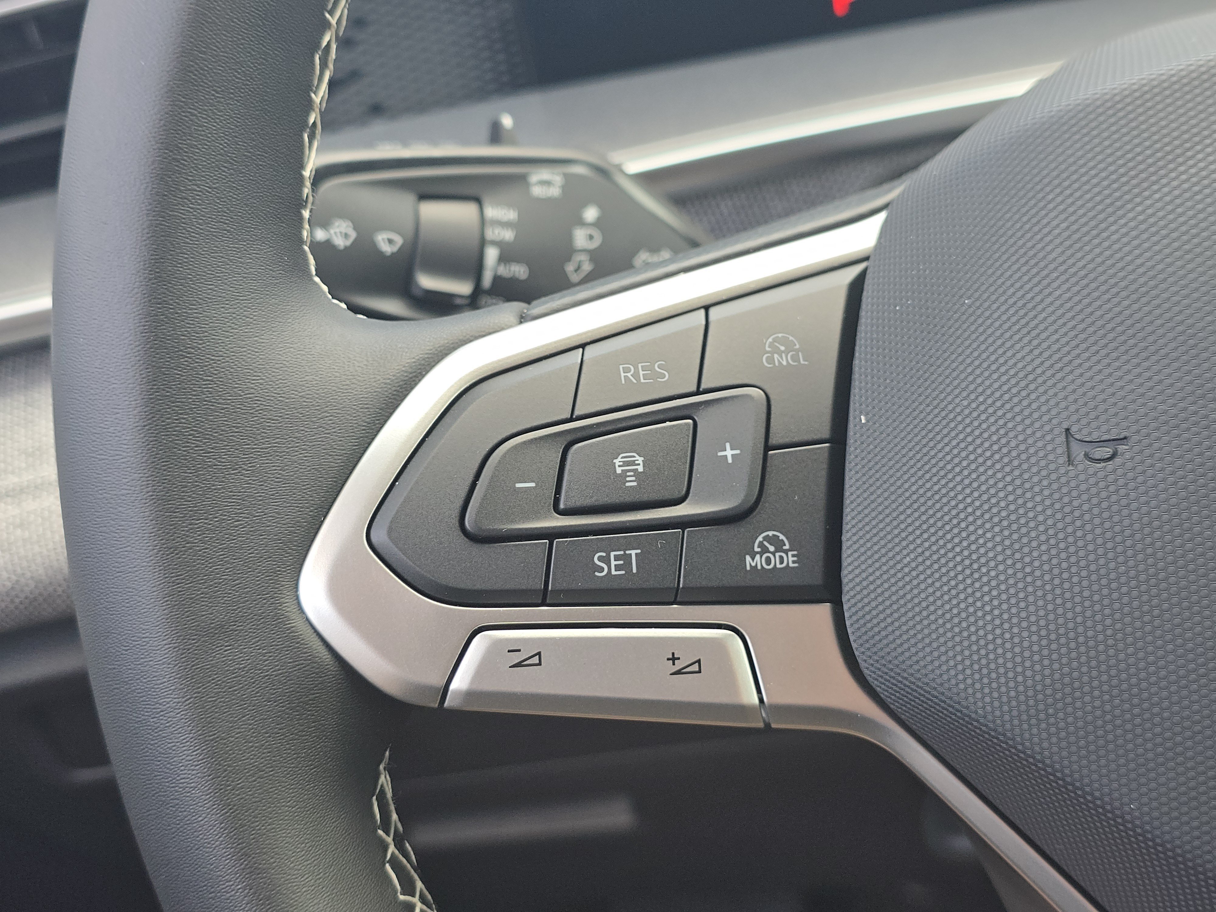 New 2026 Volkswagen Tiguan S AWD/4WD image 25