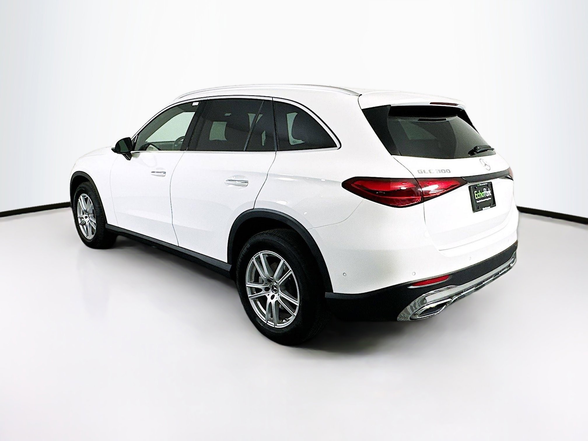 Used 2025 Mercedes-Benz GLC 300 image 5