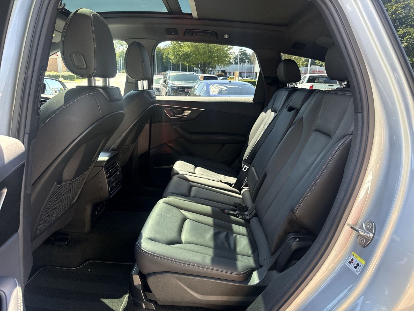 Used 2025 Audi Q7 3.0T Premium Plus AWD/4WD image 24