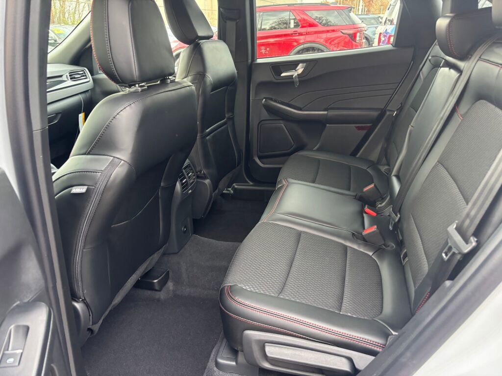 New 2026 Ford Escape ST-Line w/ Tech Pack #1 image 11