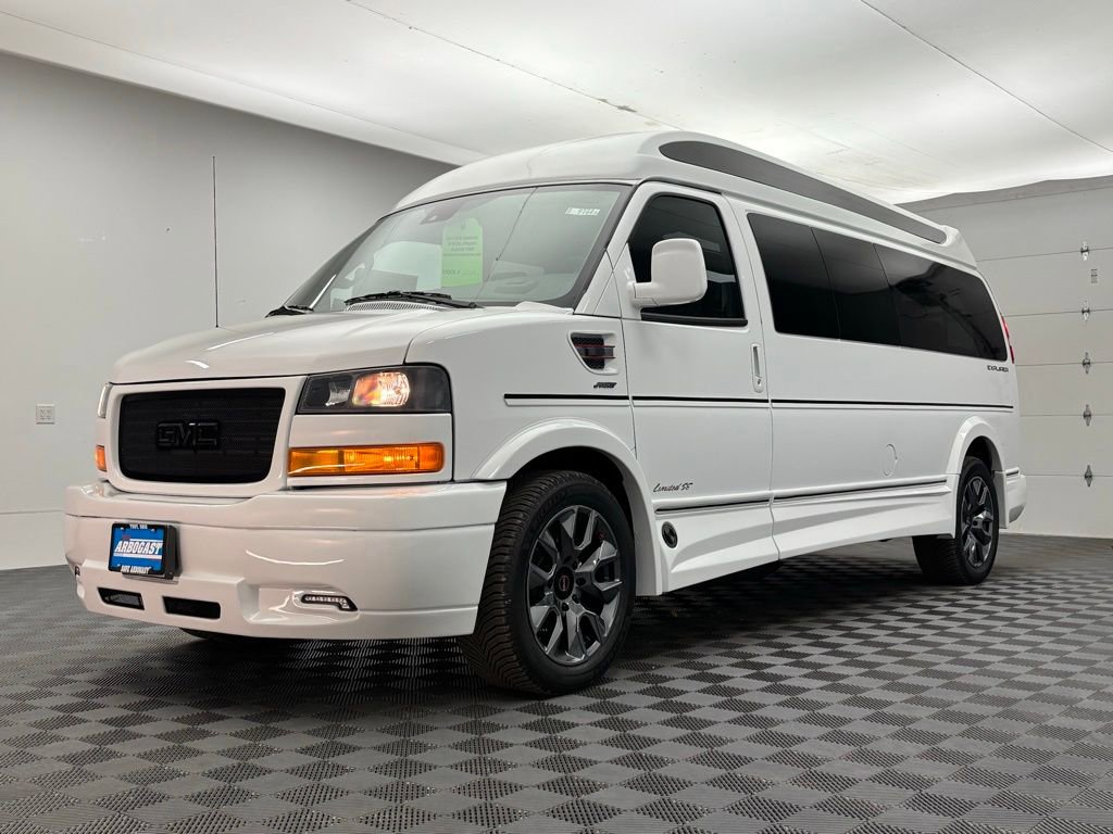 New 2025 GMC Savana 2500 Extended w/ Driver Convenience Package image 15