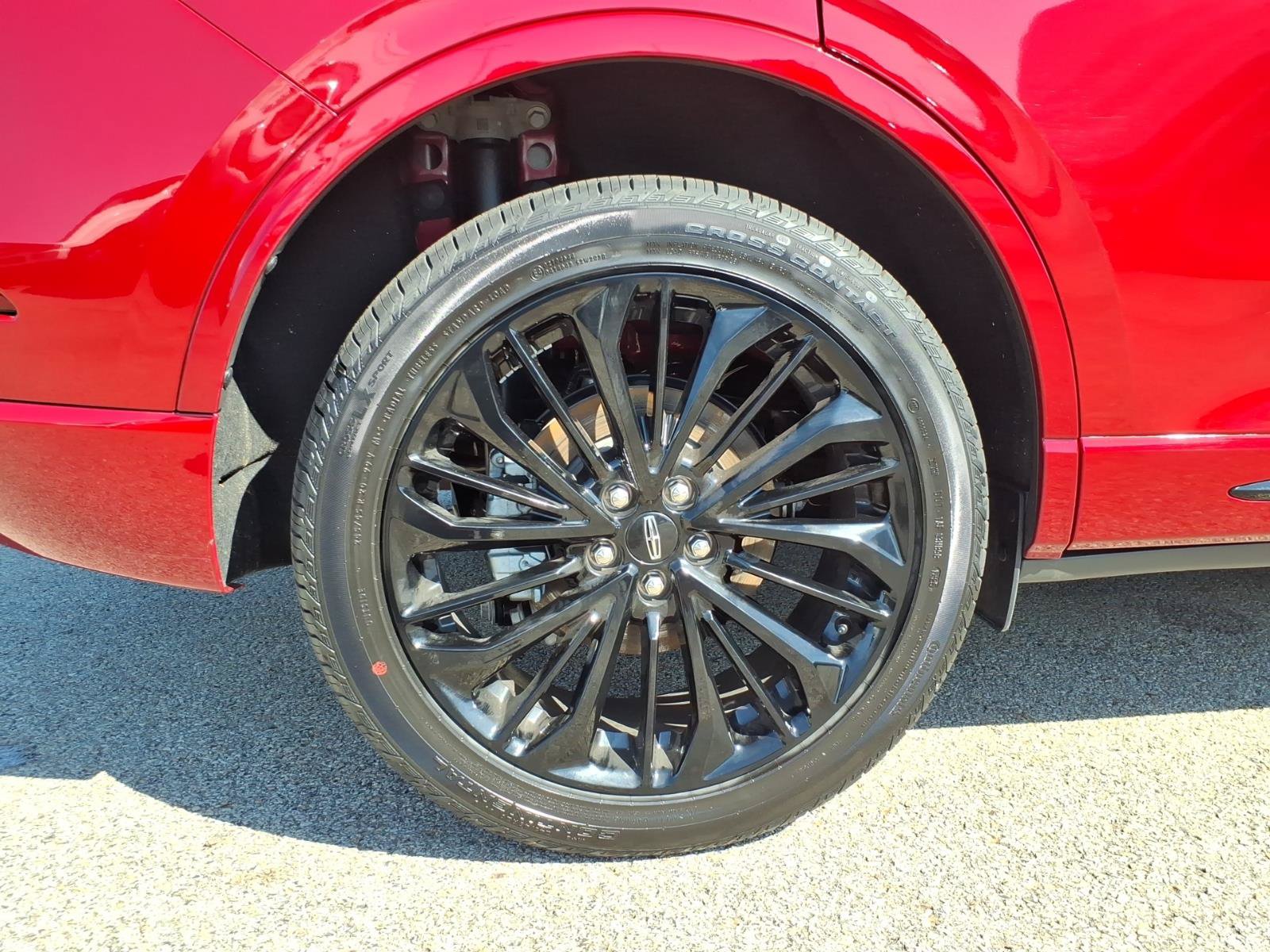Used 2025 Lincoln Corsair AWD w/ Equipment Group 101A image 7