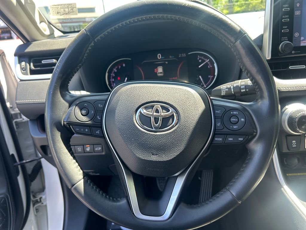 Used 2019 Toyota RAV4 Limited w/ Advanced Technology Package AWD/4WD image 22