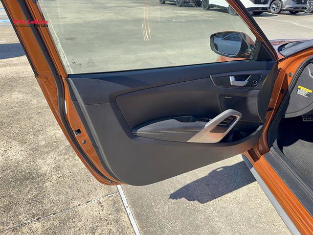 Used 2013 Hyundai Veloster Turbo w/ Ultimate Pkg FWD image 16