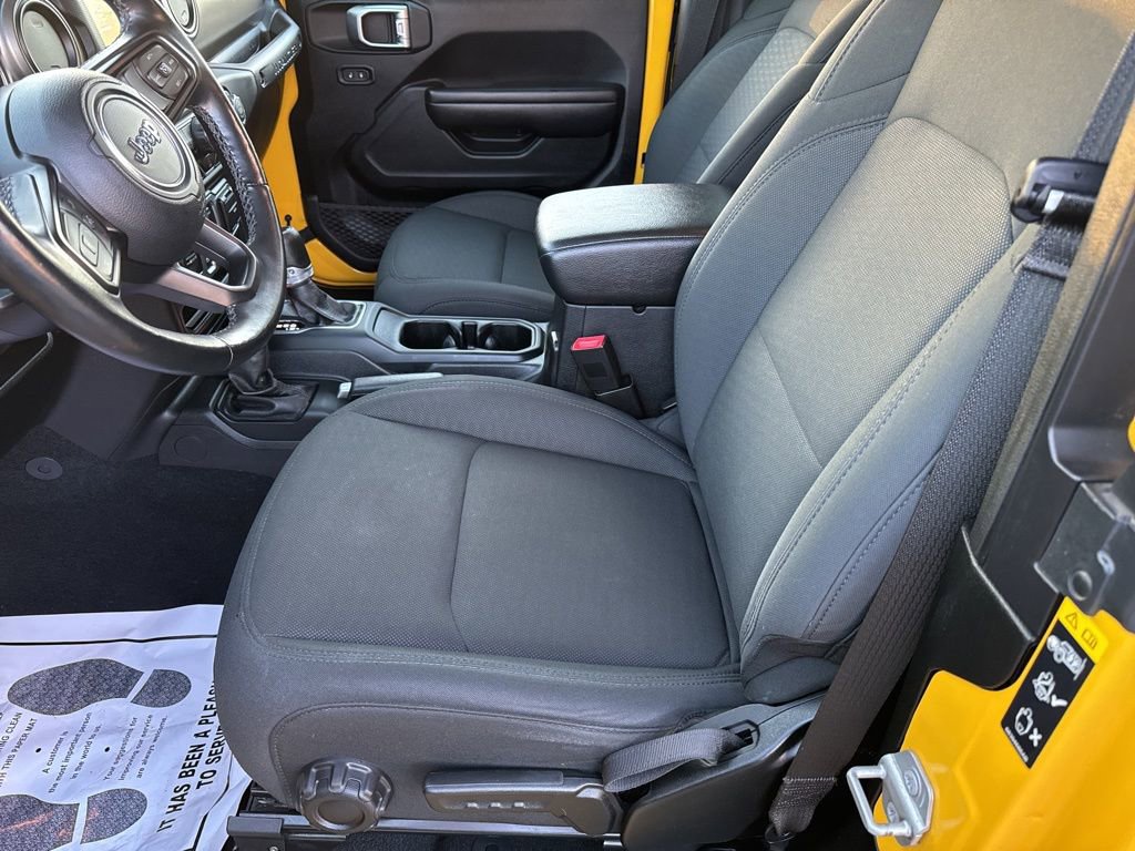 Used 2020 Jeep Wrangler Sport AWD/4WD image 19