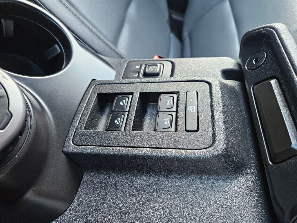 Used 2024 Ford Bronco Everglades image 28