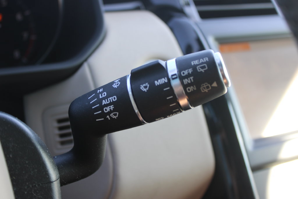 Used 2019 Land Rover Discovery SE AWD/4WD image 39