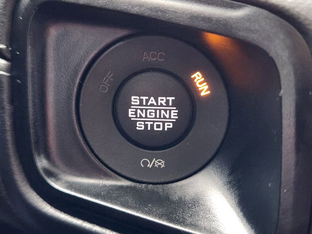 Used 2025 Jeep Wrangler Unlimited Rubicon AWD/4WD image 21