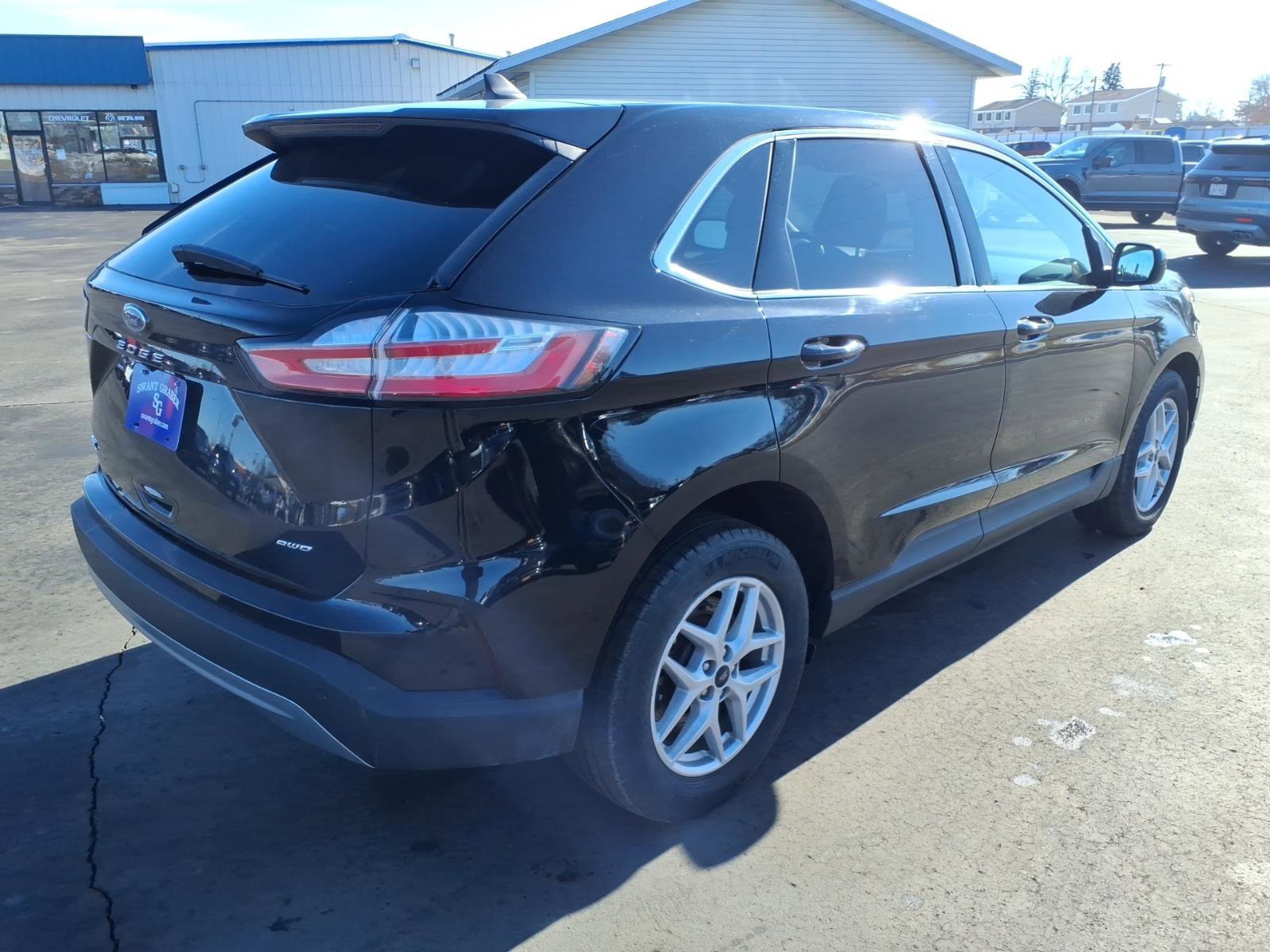 Used 2022 Ford Edge SEL w/ Convenience Package image 6