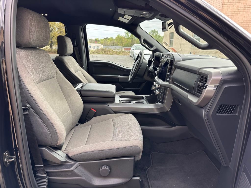 Used 2024 Ford F150 XLT w/ Mobile Office Package image 4