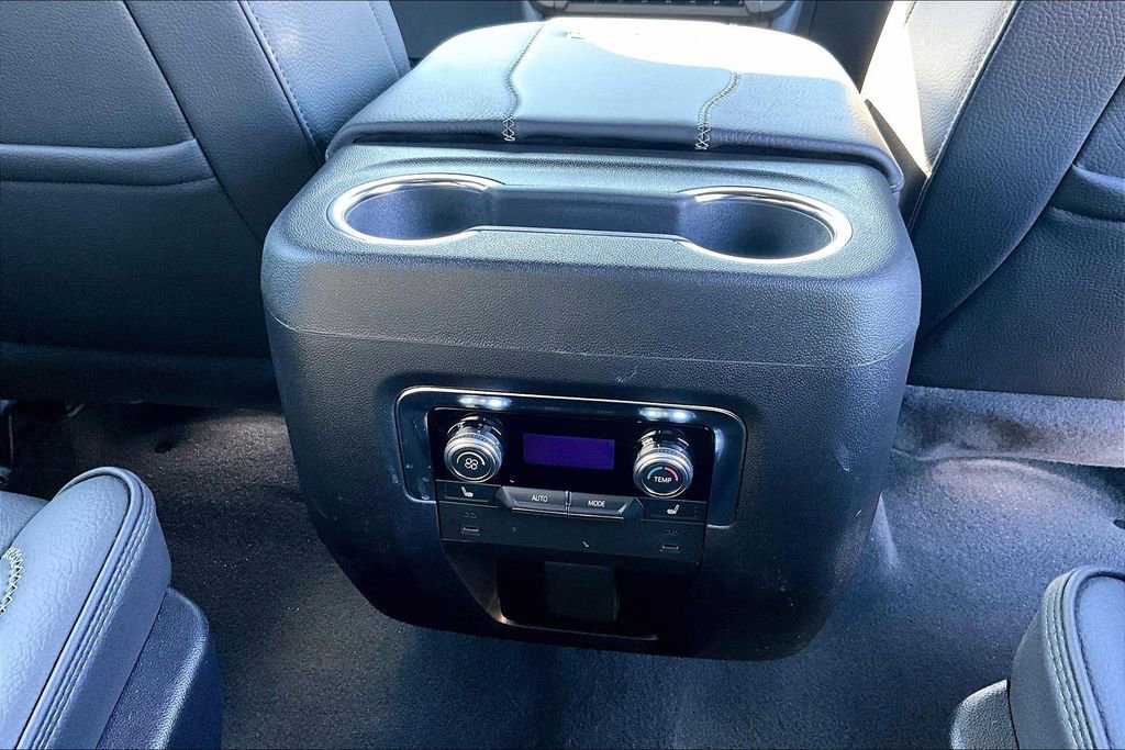 Used 2025 GMC Yukon Denali image 10