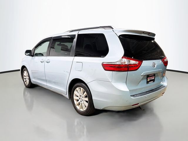 Used 2015 Toyota Sienna XLE Premium image 9