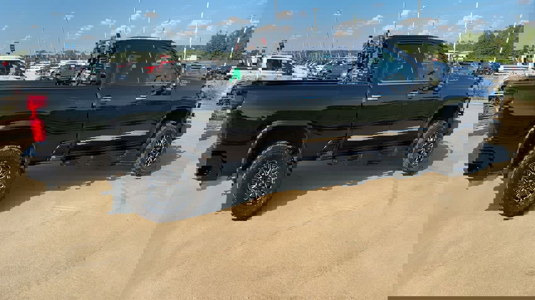 Used 2024 Chevrolet Silverado 3500 High Country w/ High Country Premium Package image 8