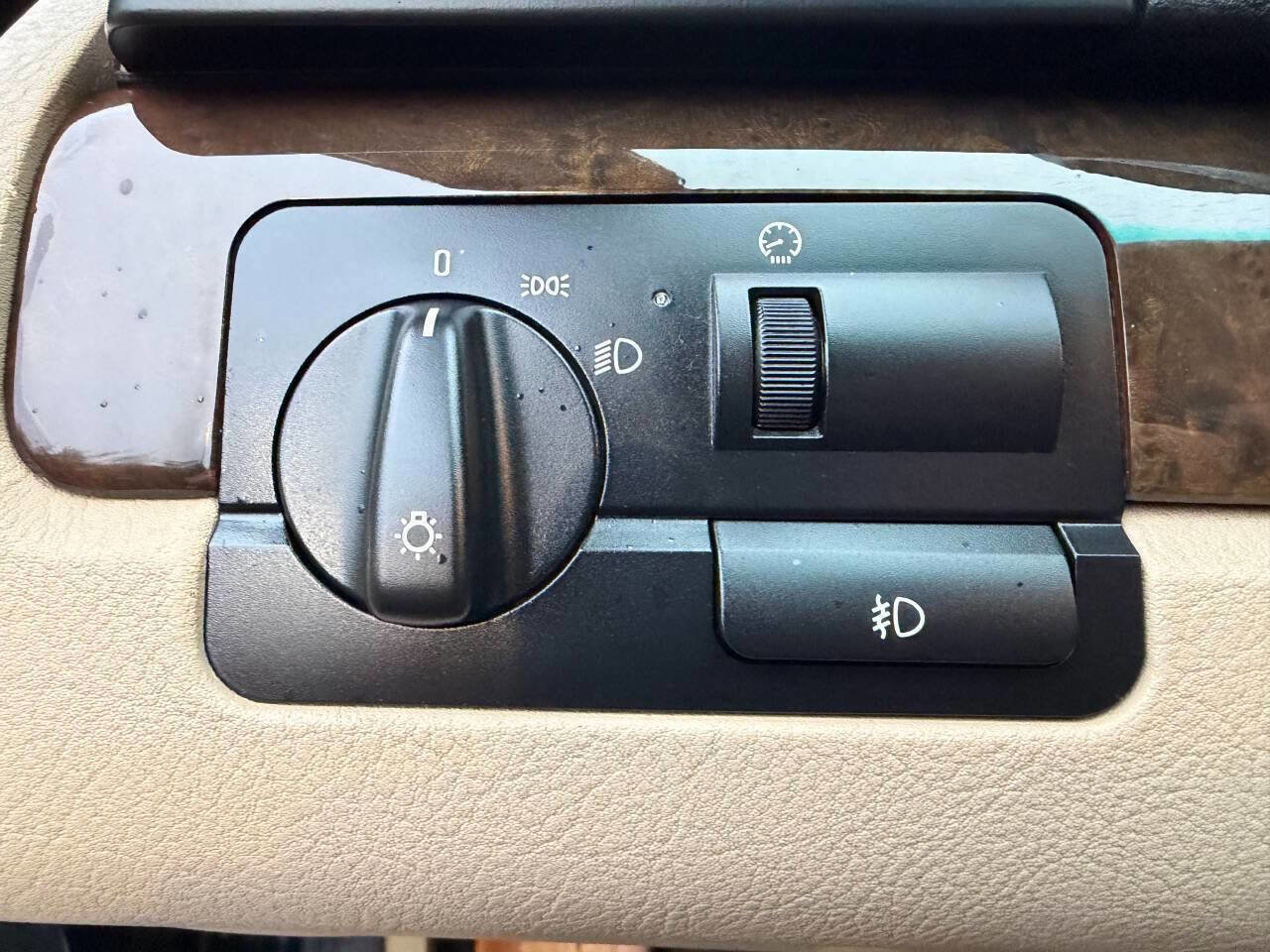 Used 2001 BMW 325Ci Convertible image 22