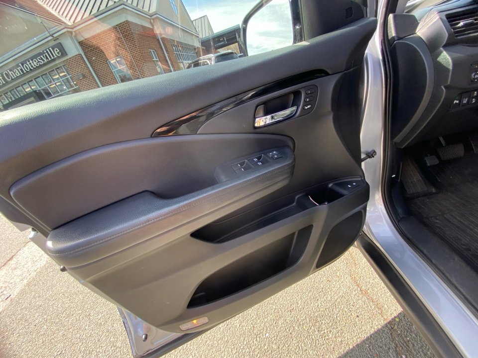 Used 2017 Honda Pilot Elite image 36