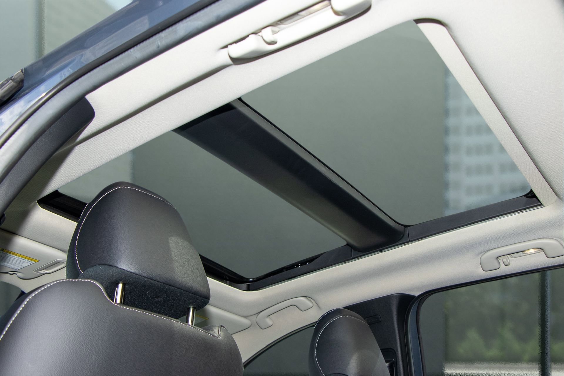 Used 2025 MAZDA CX-50 AWD 2.5 S w/ Premium Package image 21