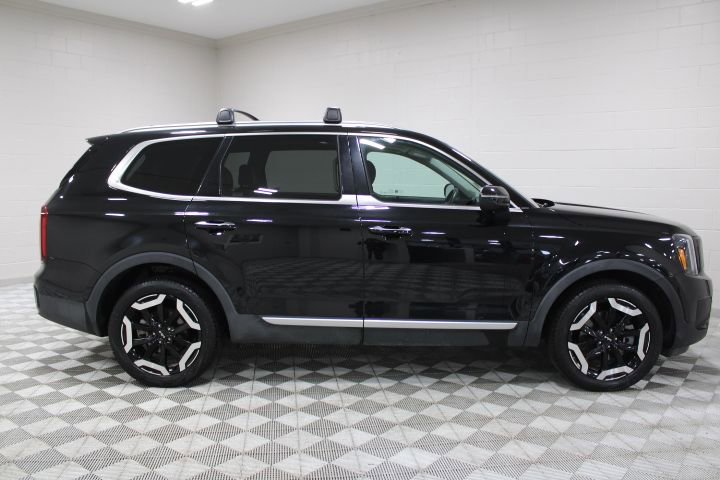 Used 2025 Kia Telluride S AWD/4WD image 13