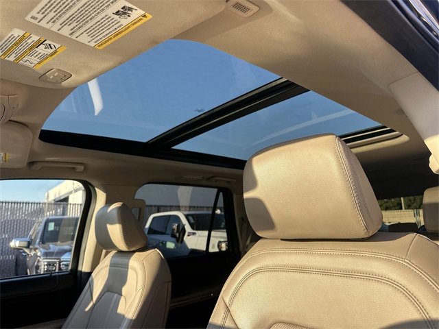 Used 2024 Ford Expedition Max Limited image 18