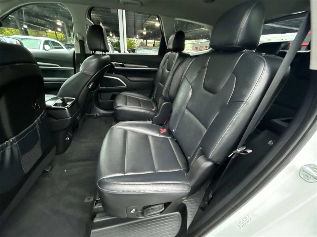 Used 2022 Kia Telluride S image 15