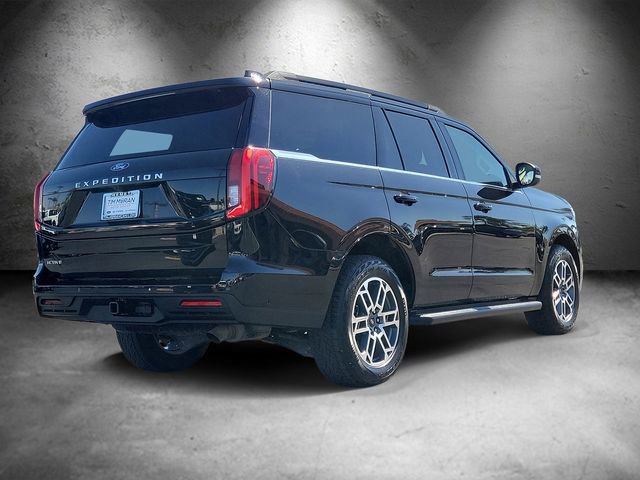 Certified 2025 Ford Expedition Active AWD/4WD image 3