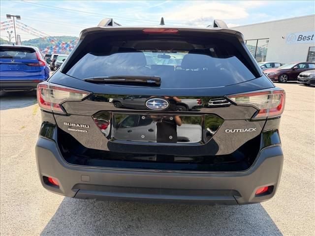 Used 2023 Subaru Outback Premium AWD/4WD image 6