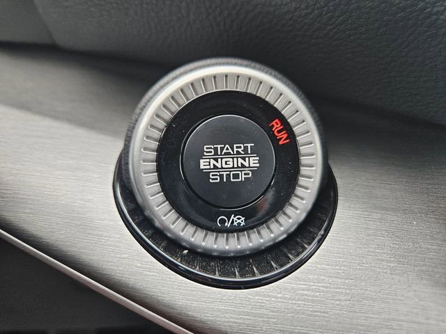 New 2025 Jeep Wagoneer L Series II w/ Convenience Group I image 15