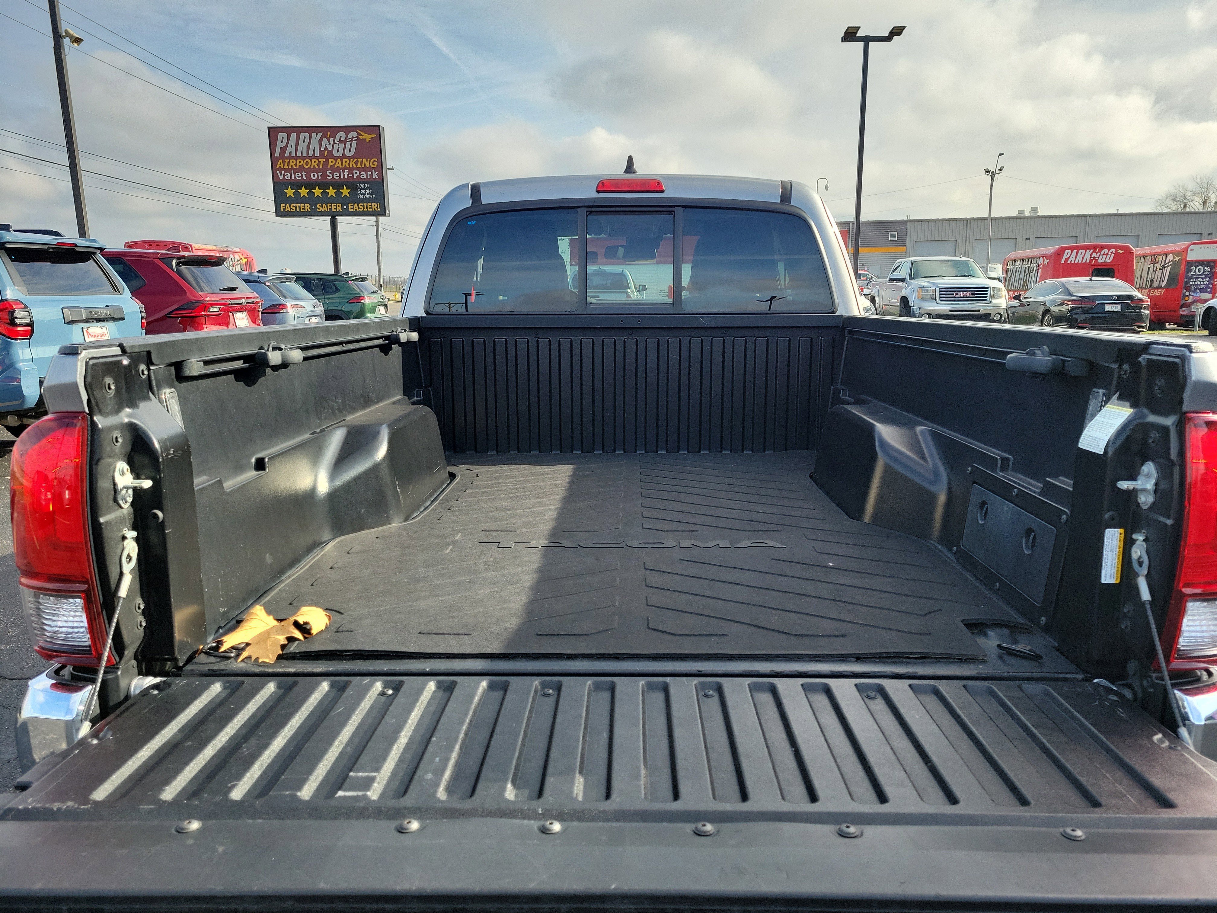 Used 2021 Toyota Tacoma SR5 image 8