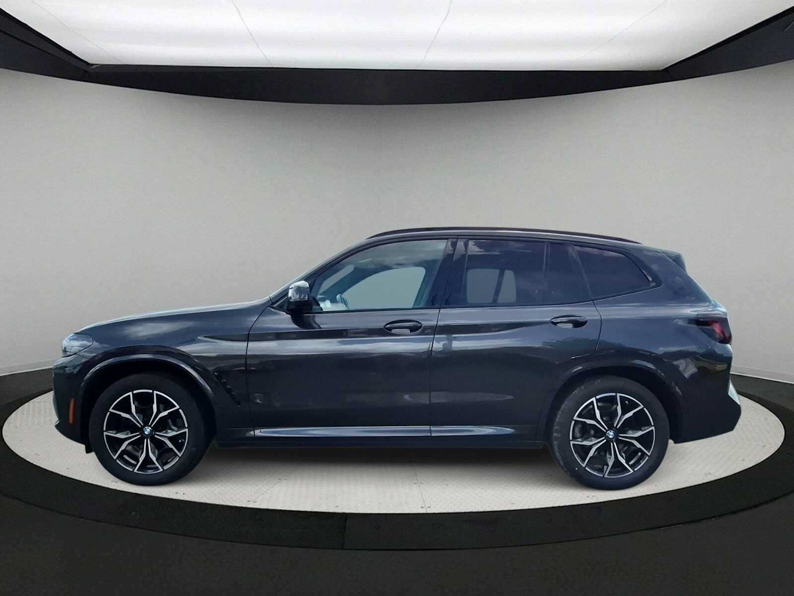 Used 2023 BMW X3 xDrive30i w/ M Sport Package AWD/4WD image 5