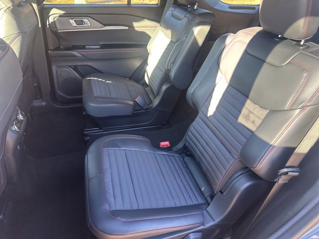 New 2026 Ford Explorer ST-Line image 12