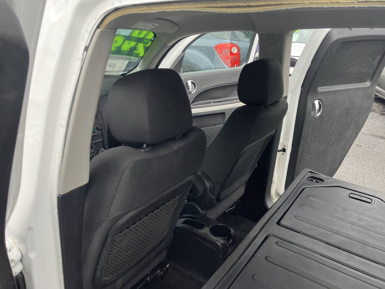 Used 2010 Chevrolet HHR LS FWD image 5