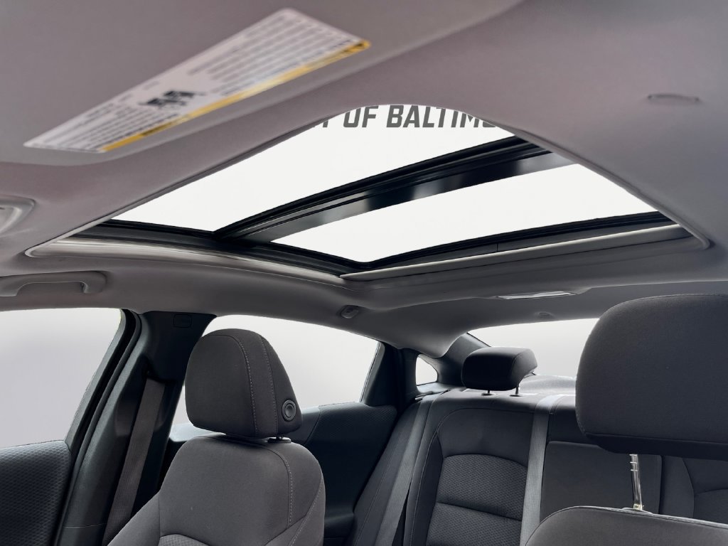 Used 2023 Chevrolet Malibu LT FWD image 17
